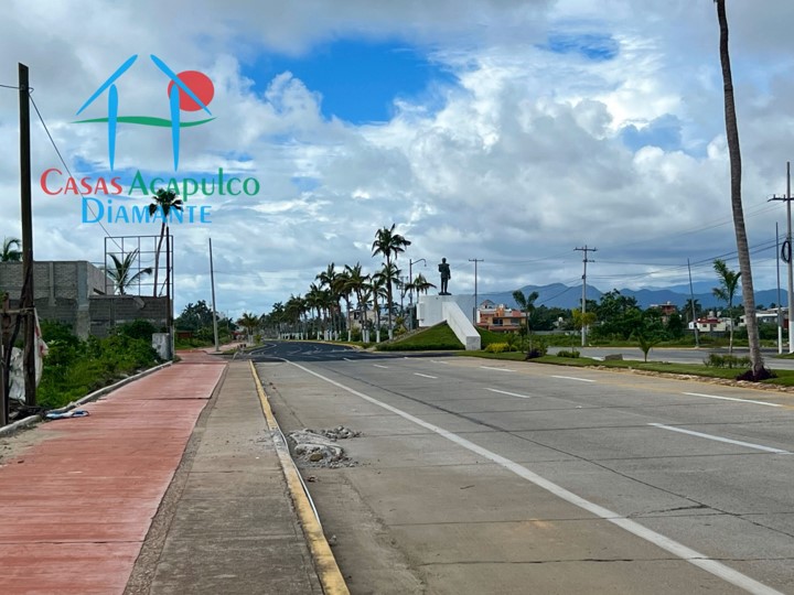 Terreno Barra Vieja Lote de playa 2A - Vista hacia y desde el lote 5 Terreno Barra Vieja Lote de playa 2A - Vista hacia y desde el lote 5
